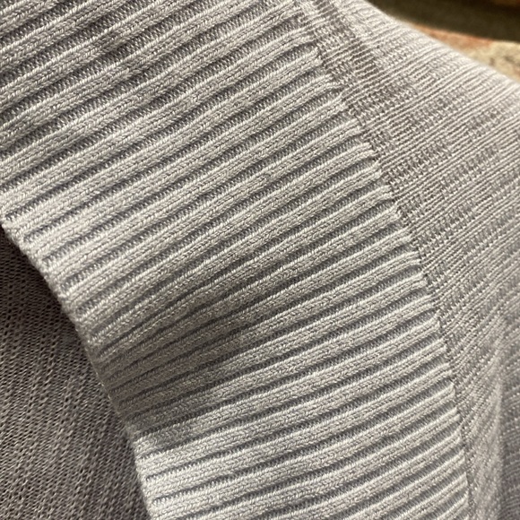 Stillness Wrap - Picture 3 of 6